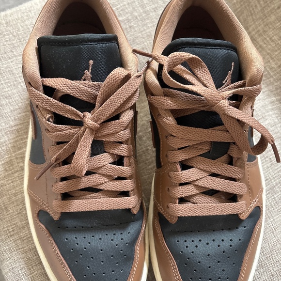 Air Jordan Low 1 - Picture 4 of 4